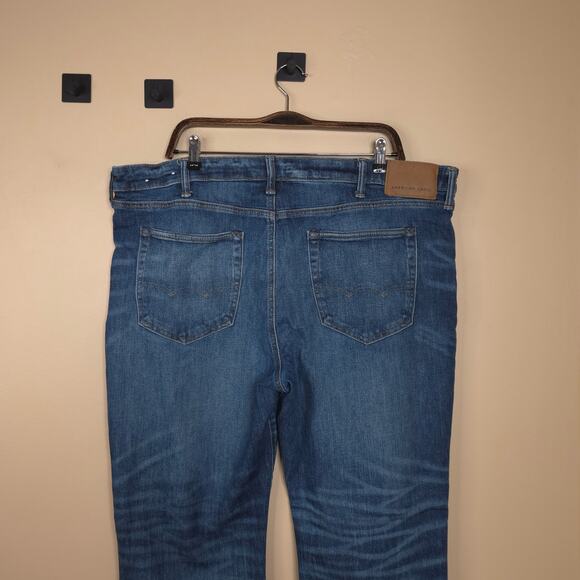 American Eagle Airflex+ Medium Wash Original Straight Jeans Size 40x32 - Picture 6 of 10